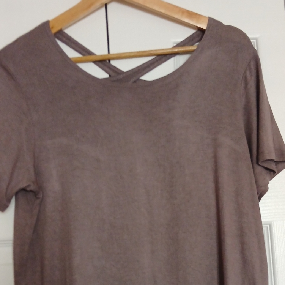 Beyond Yoga Tee * Flaws - Picture 6 of 11